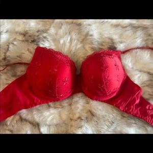 Brand new red push up bra 42f